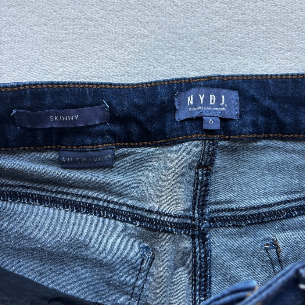 NYDJ Skinny Jeans Women Size 6 Dark Blue Lift‎ Tuck Indigo Denim Pants - Picture 3 of 11
